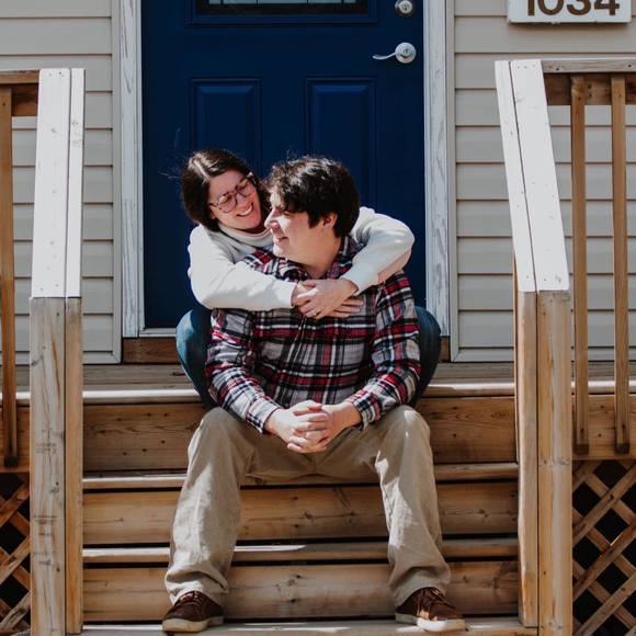 Meet your Posher, Danielle - Picture 1 of 1